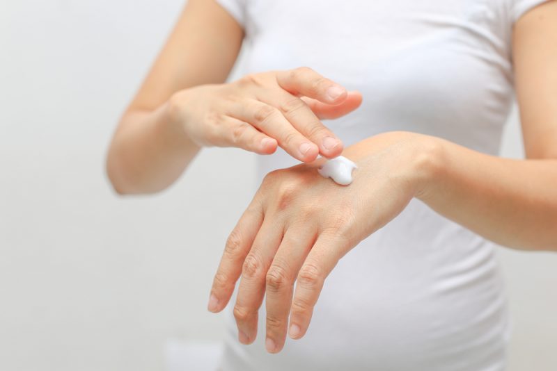 Does Moisturizing Lotion Work? Barr Aesthetics