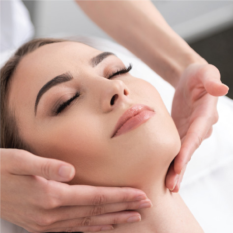 facelift and neck lift at Barr Aesthetics